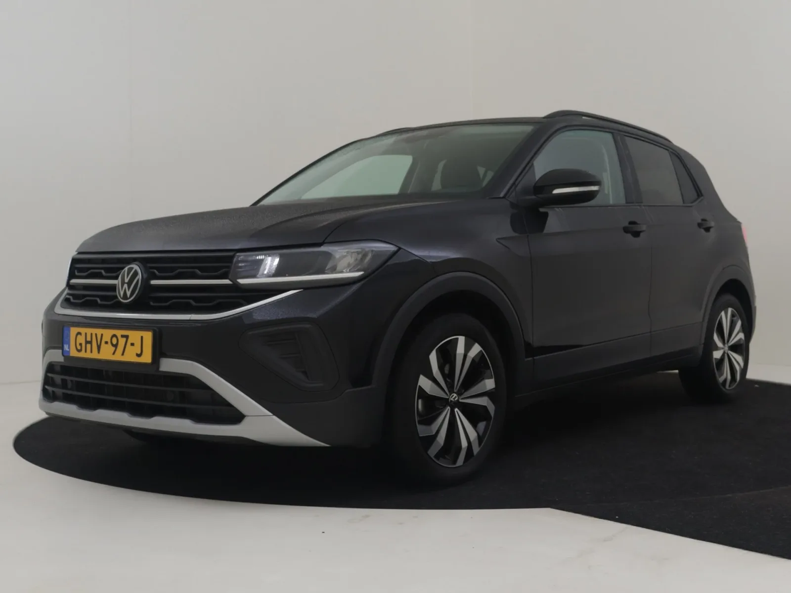 Volkswagen T-Cross (2024) — foto 1