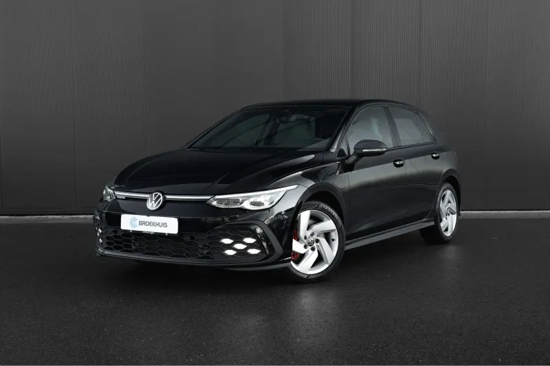 Volkswagen Golf (2022)