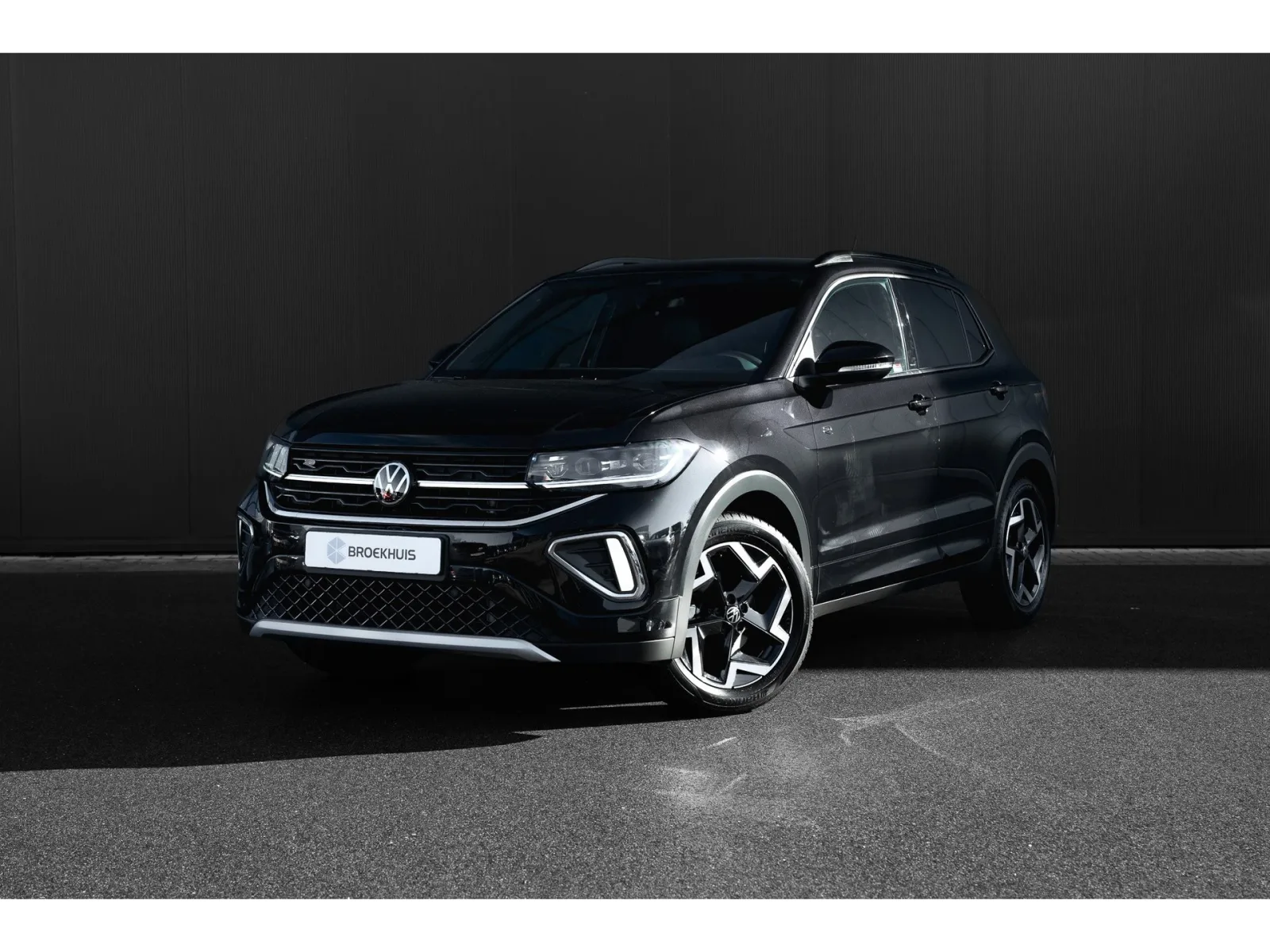 Volkswagen T-Cross (2025) — foto 1