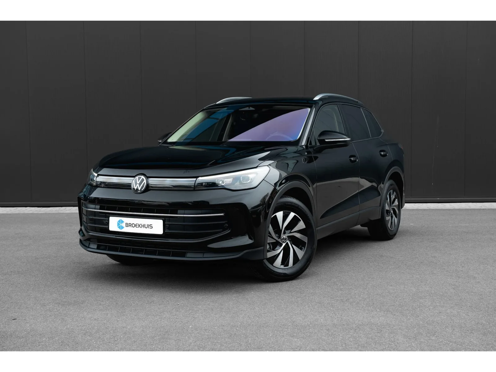 Volkswagen Tiguan (2025) — foto 1