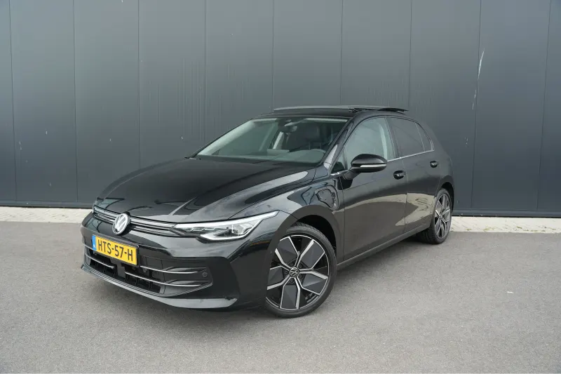 Volkswagen Golf (2025)