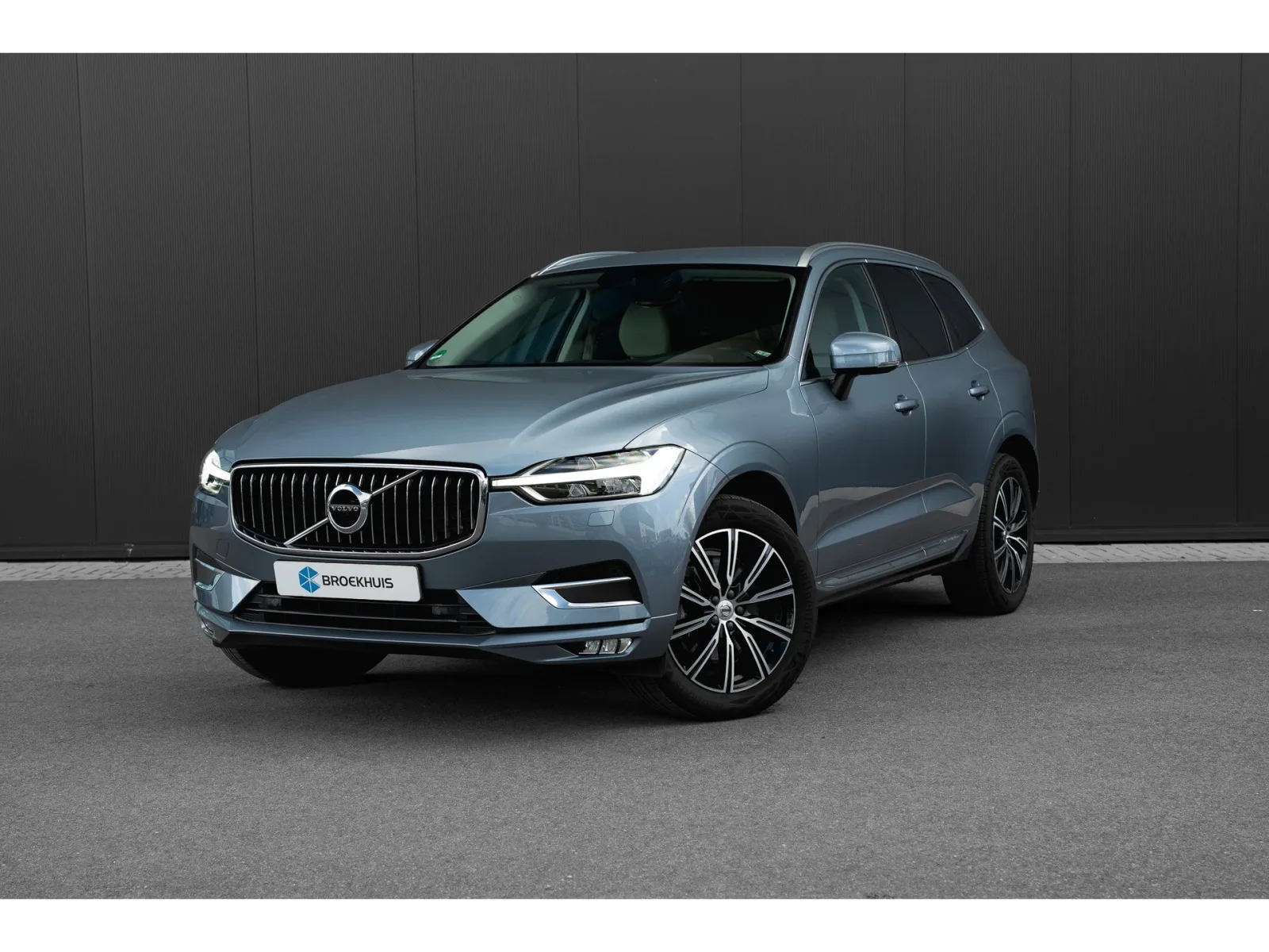 Volvo XC60 (2020) — foto 1