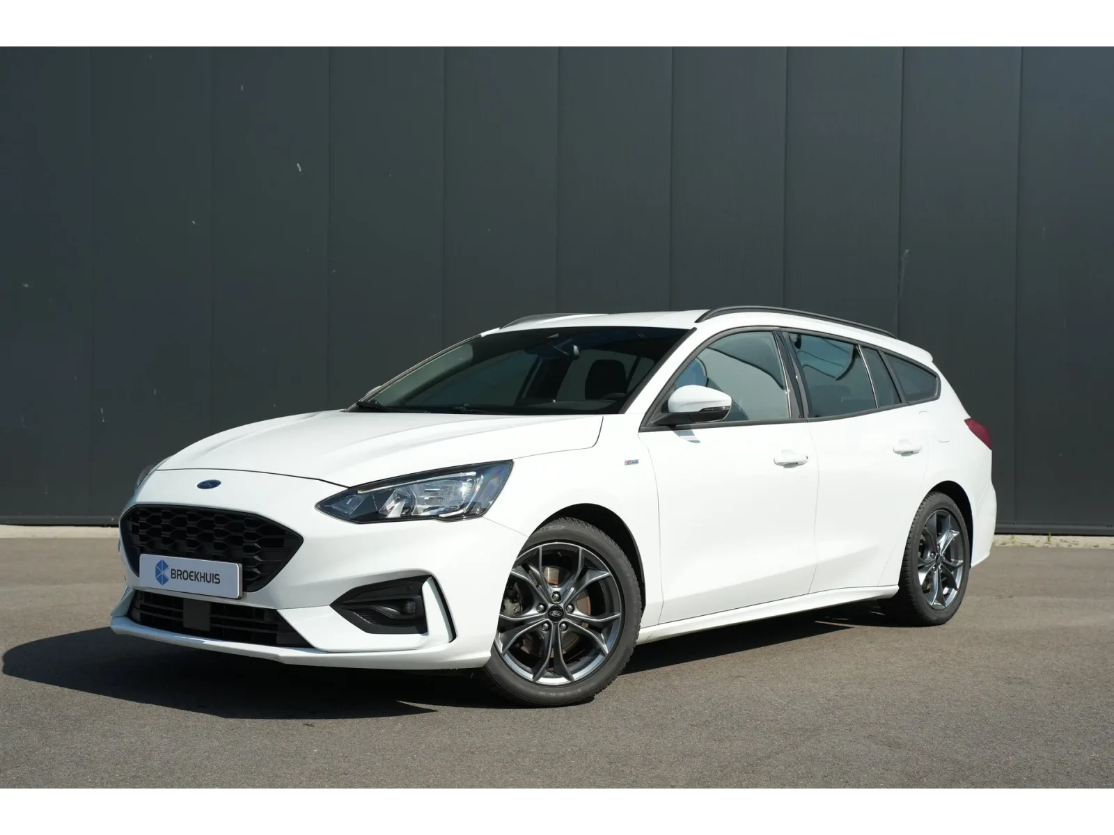 Ford Focus (2020) — foto 1