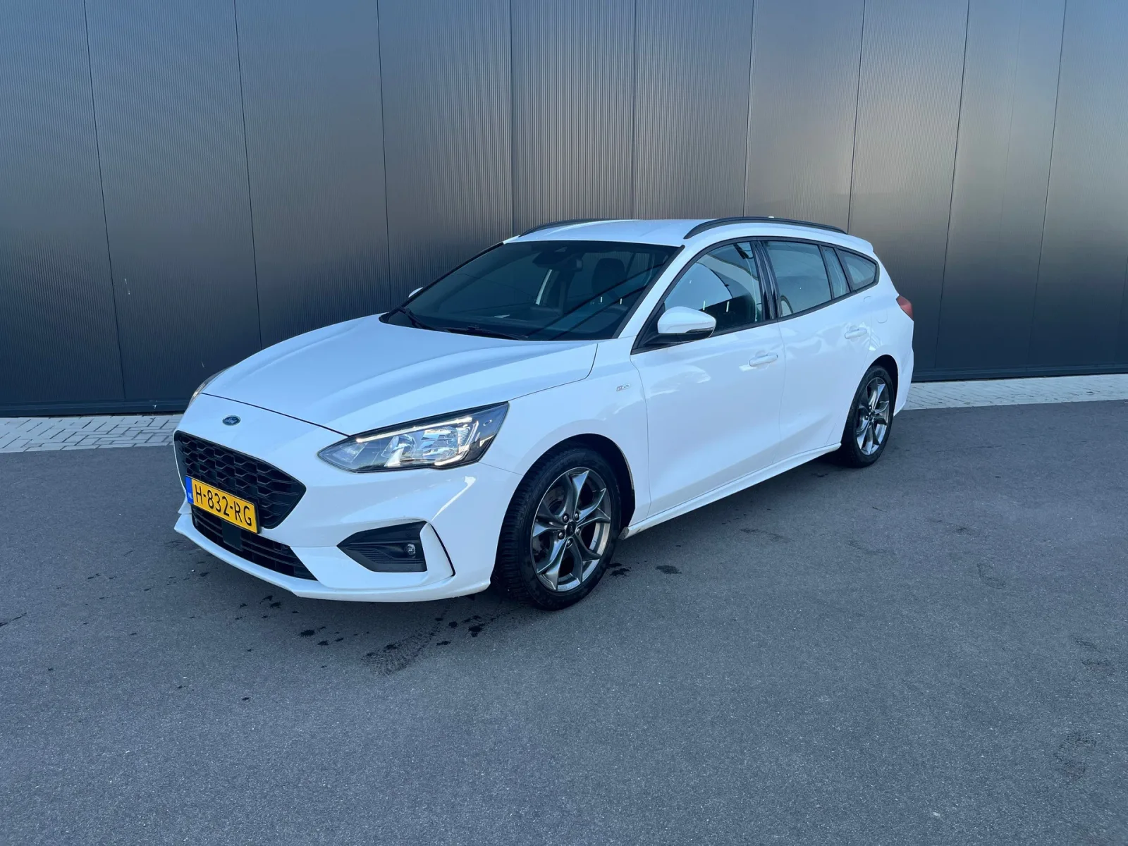 Ford Focus (2020) — foto 1