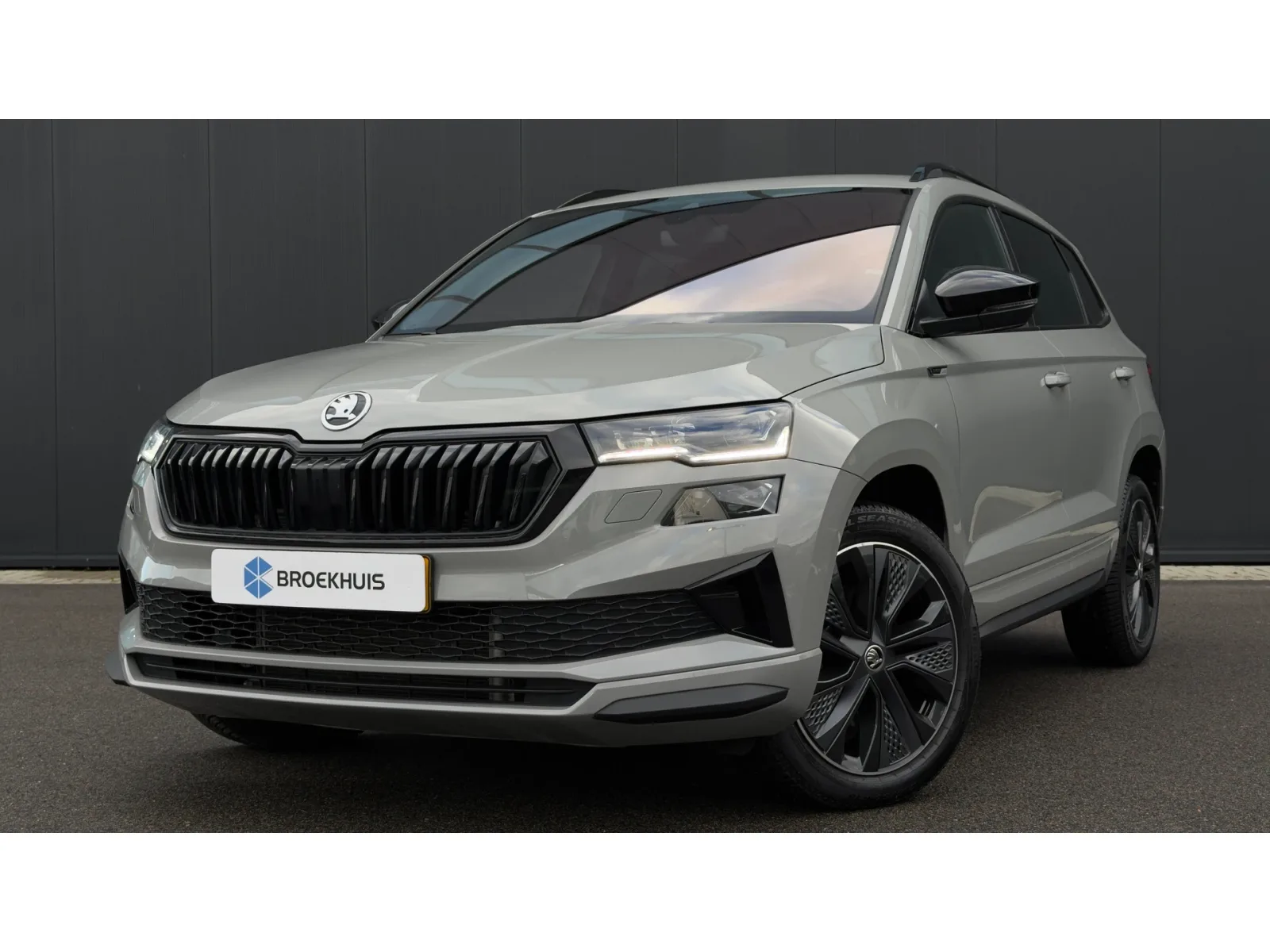 Škoda Karoq (2023) — foto 1