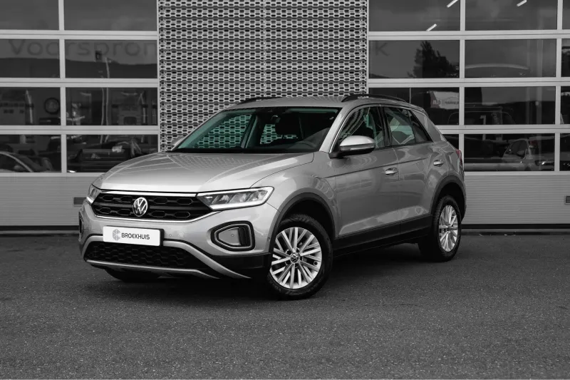 Volkswagen T-Roc (2023)