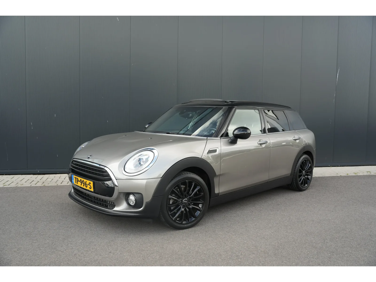MINI Clubman (2018) — foto 1