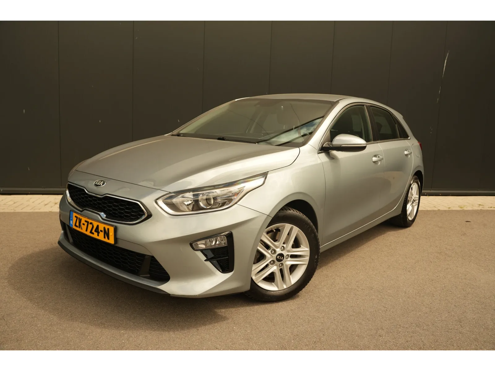 Kia Ceed (2019) — foto 1