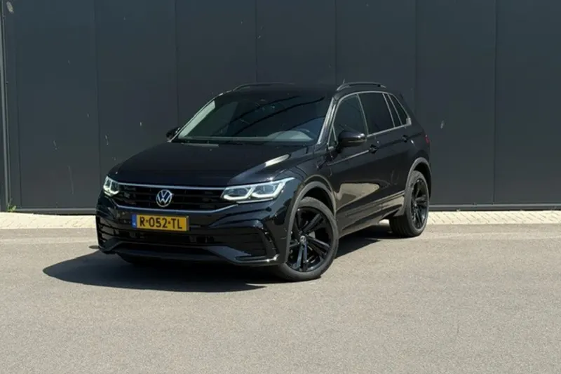 Volkswagen Tiguan (2022)