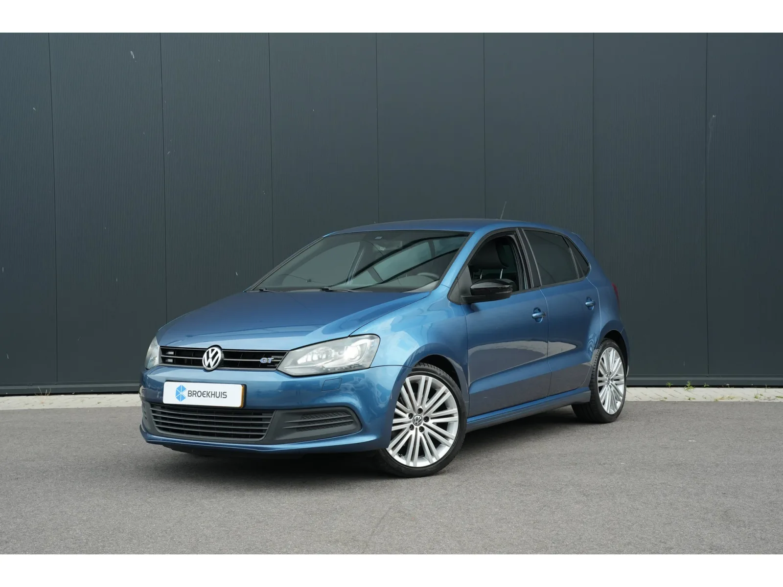 Volkswagen Polo (2013) — foto 1