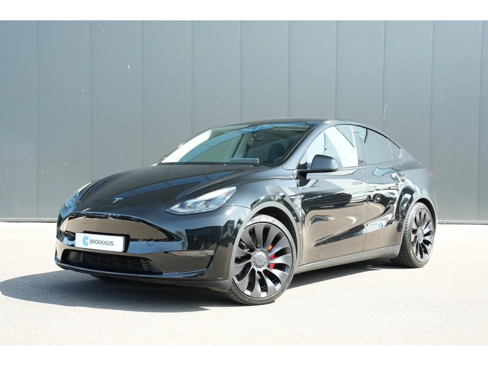 Tesla Model Y (2022) — foto 1