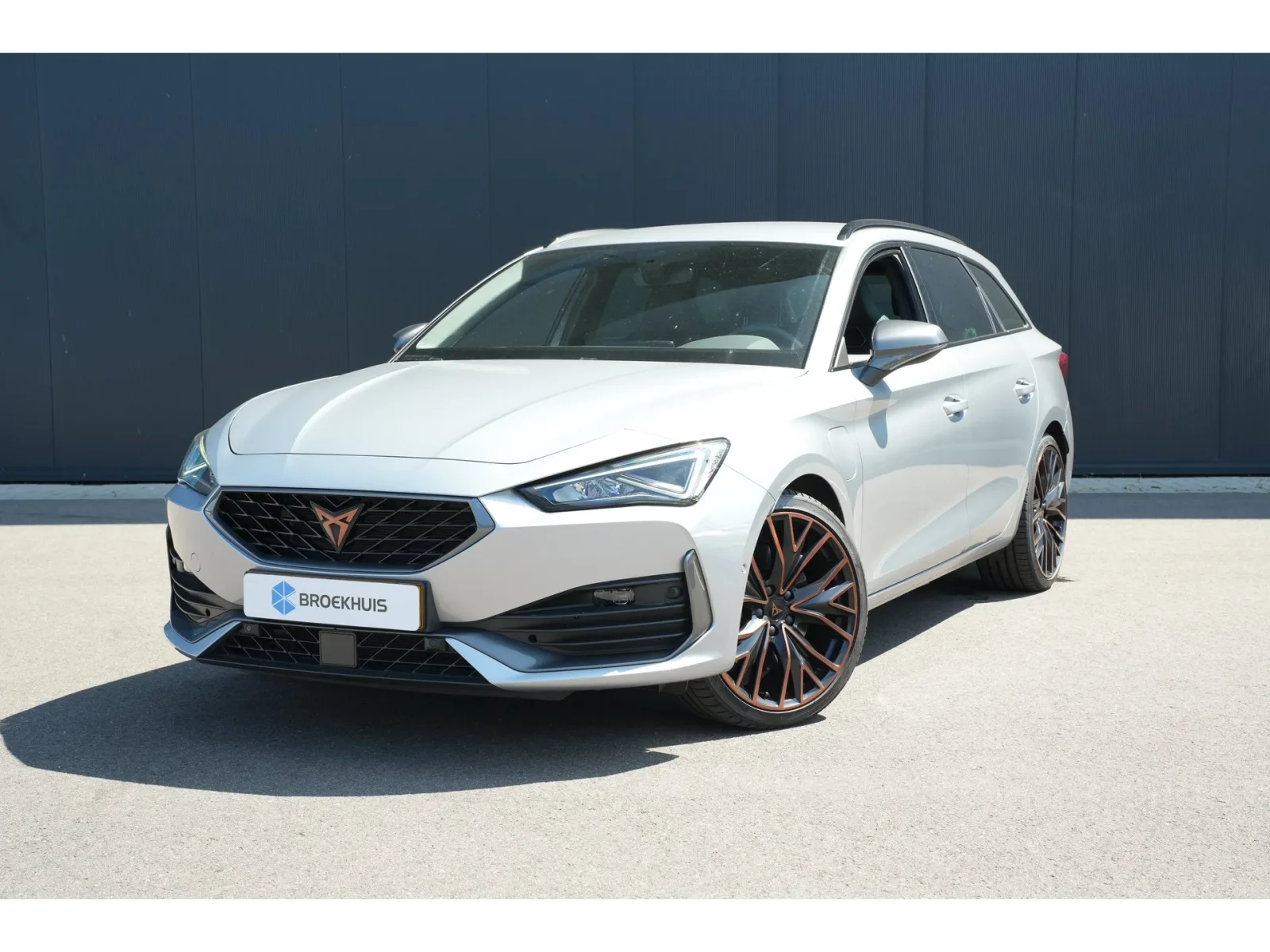 CUPRA Leon Sportstourer (2021) — foto 1