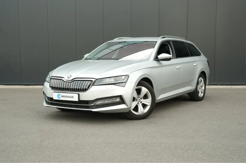 Škoda Superb (2022)
