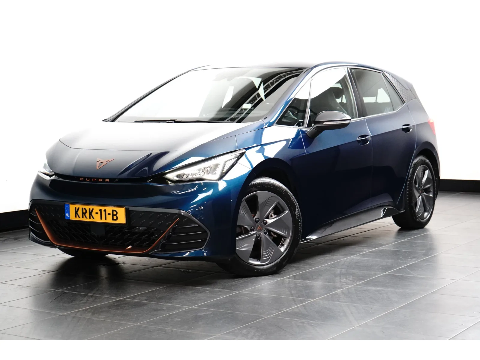 CUPRA Born (2023) — foto 1