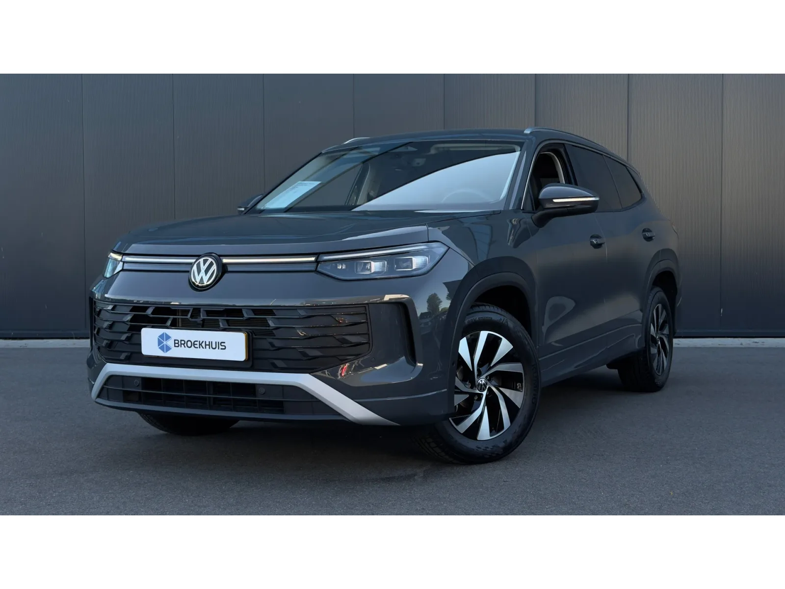 Volkswagen Tayron (2025) — foto 1