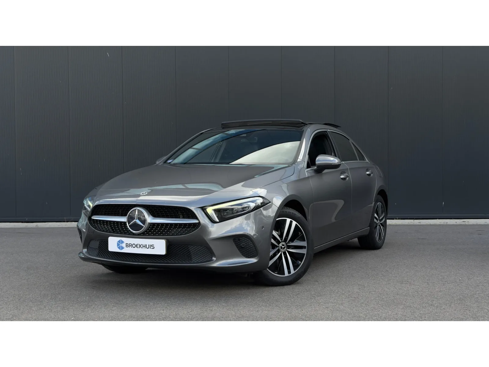 Mercedes-Benz A-Klasse (2021) — foto 1
