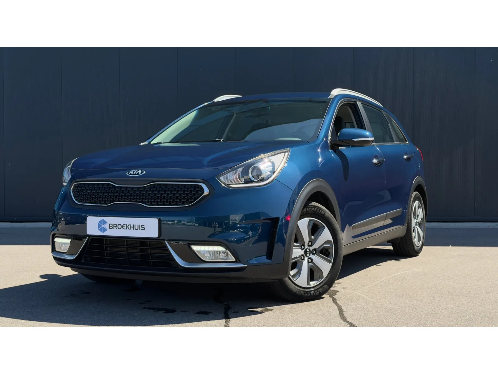 Kia Niro (2017) — foto 1