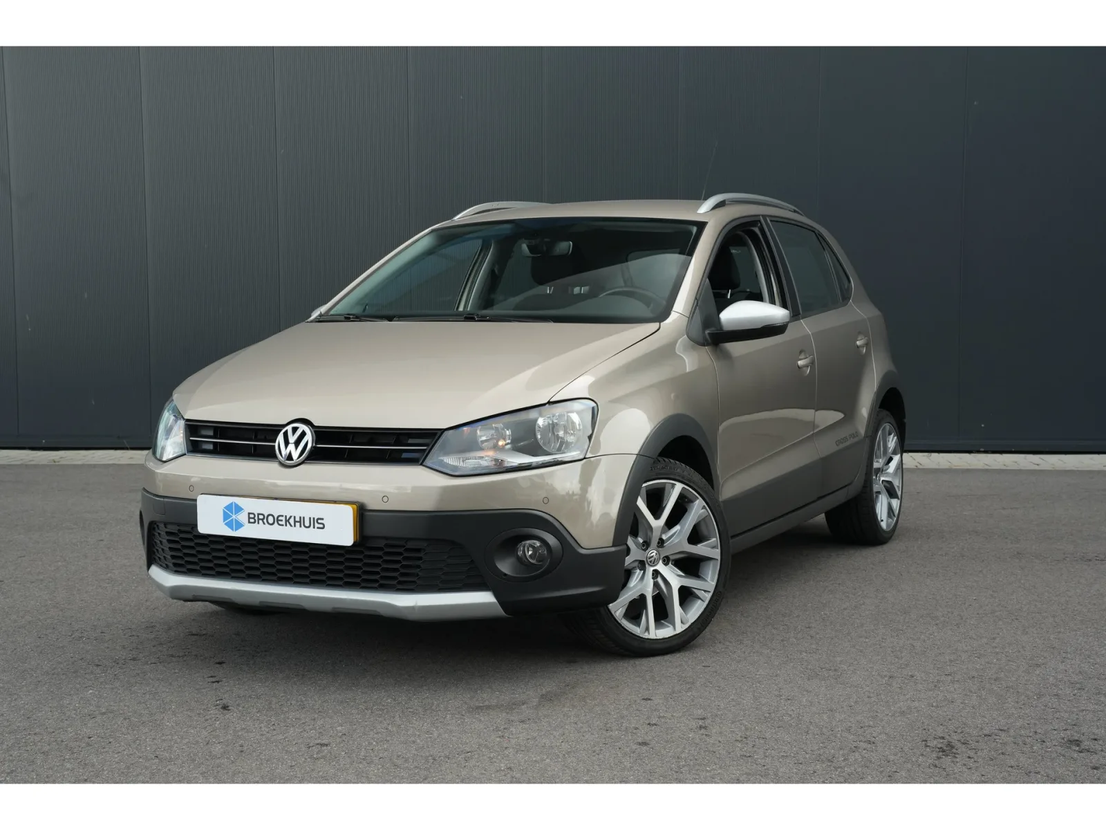 Volkswagen Polo (2016) — foto 1