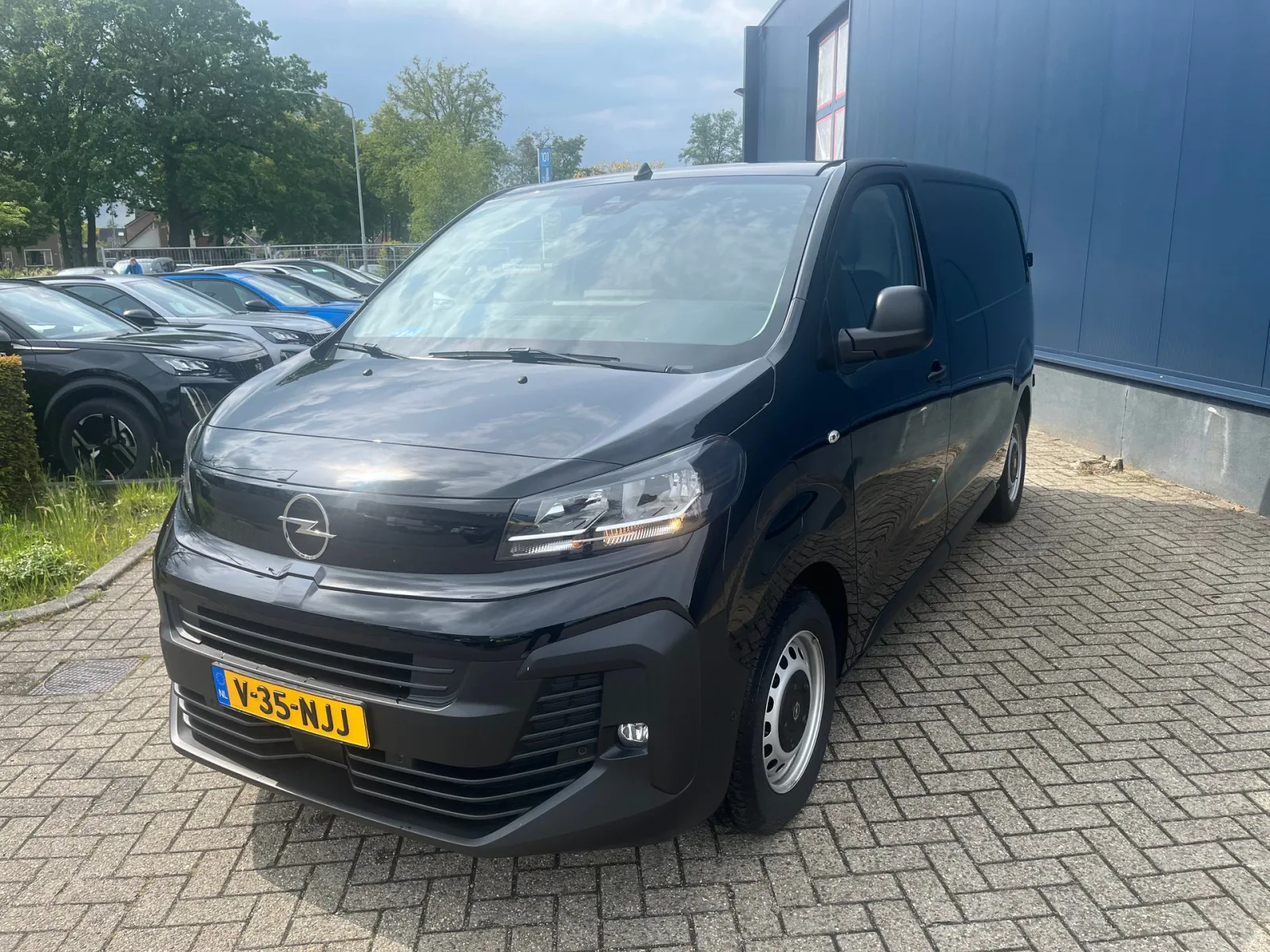 Opel Vivaro (2025) — foto 1