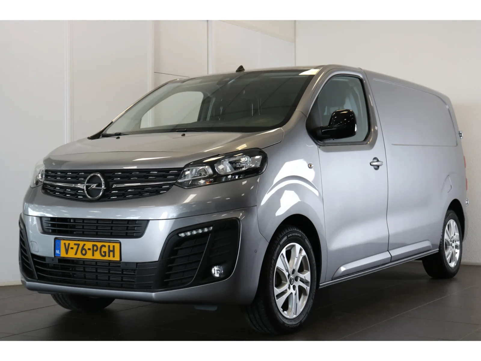 Opel Vivaro (2024) — foto 1