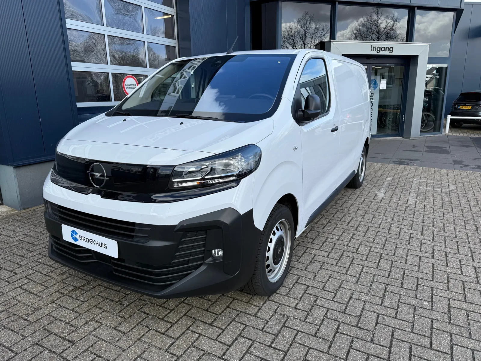 Opel Vivaro (2024) — foto 1