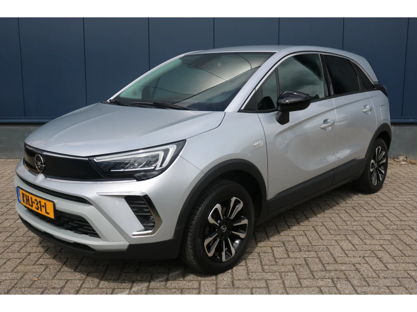 Opel Crossland (2024) — foto 1