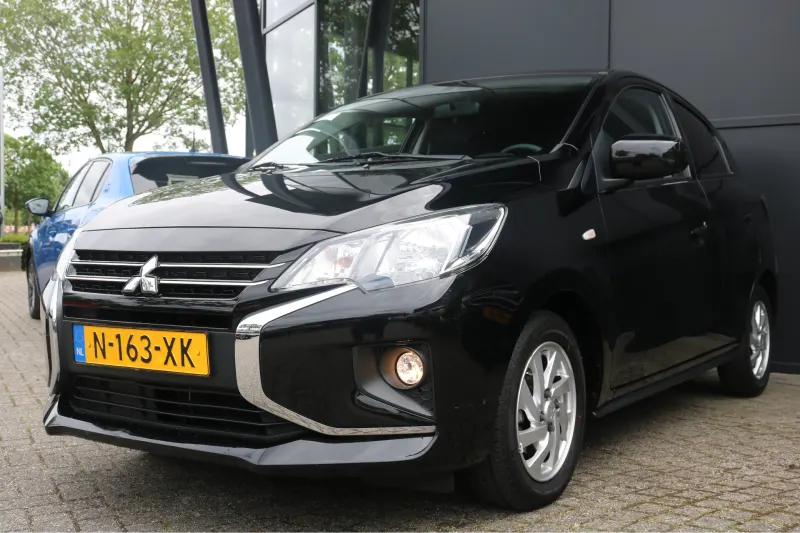 Mitsubishi Space Star (2022)