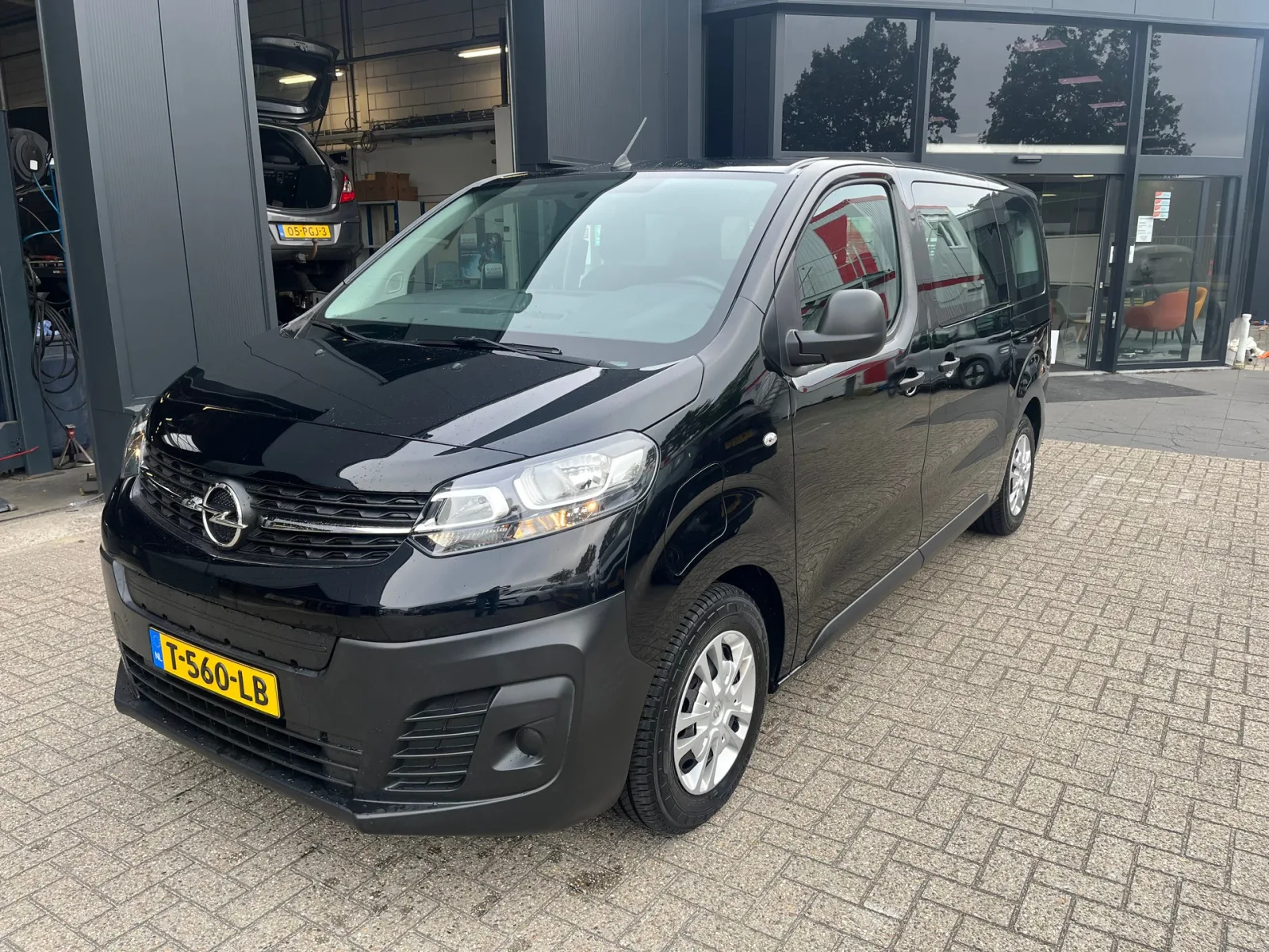 Opel Vivaro (2022) — foto 1