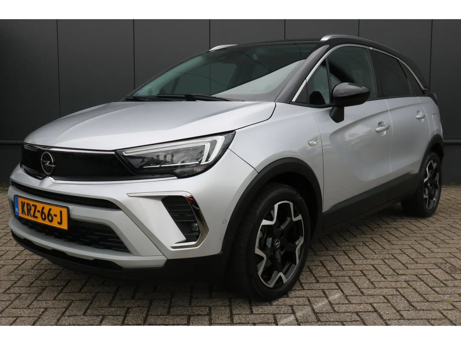 Opel Crossland (2023) — foto 1