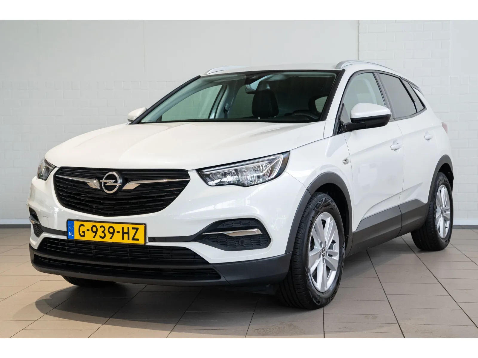 Opel Grandland X (2019) — foto 1