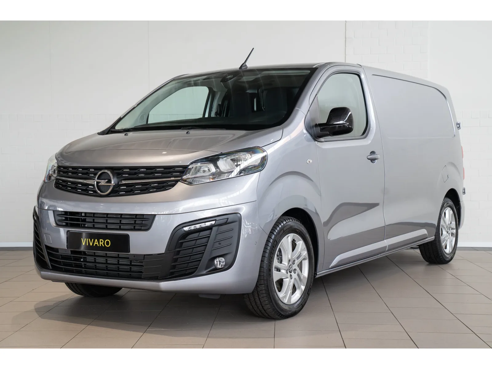 Opel Vivaro (2024) — foto 1