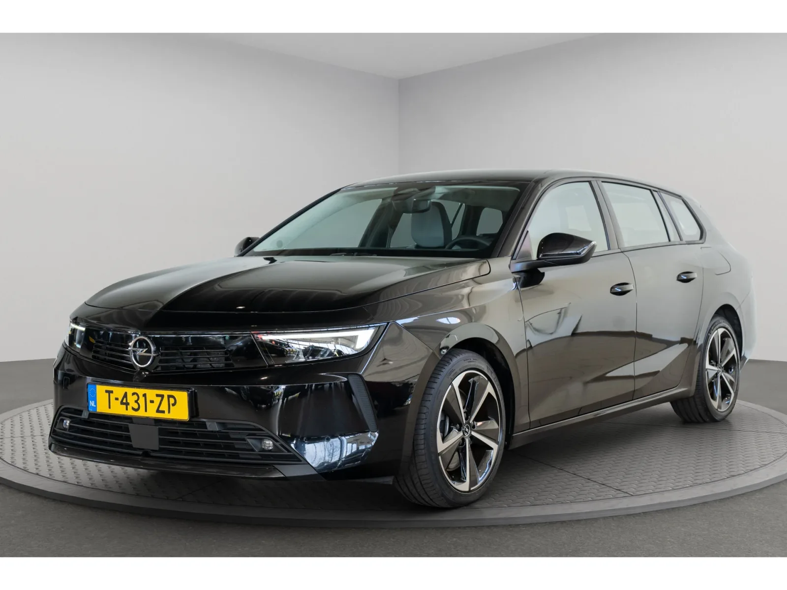 Opel Astra Sports Tourer (2023) — foto 1