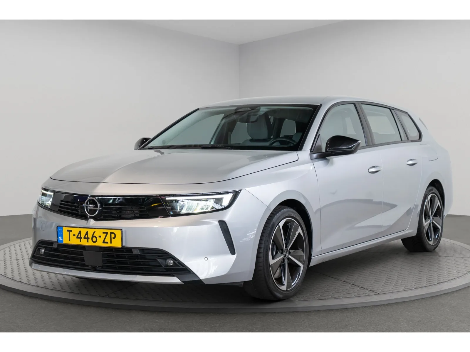 Opel Astra Sports Tourer (2023) — foto 1