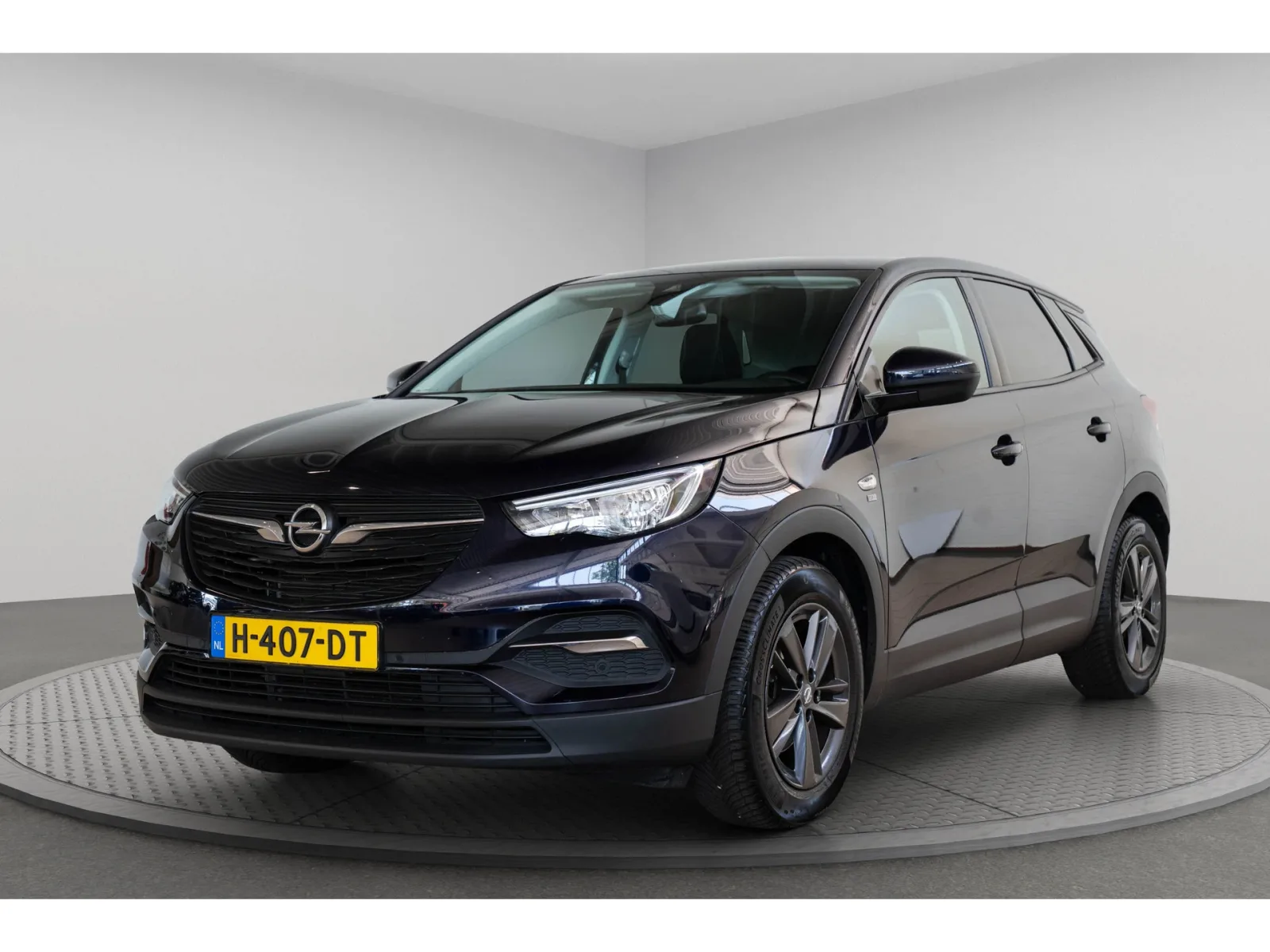 Opel Grandland X (2019) — foto 1