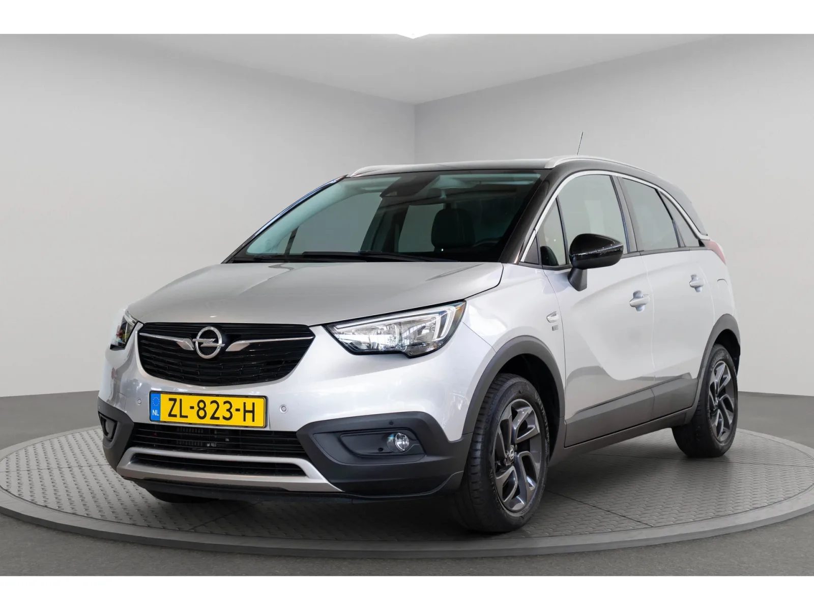 Opel Crossland X (2019) — foto 1