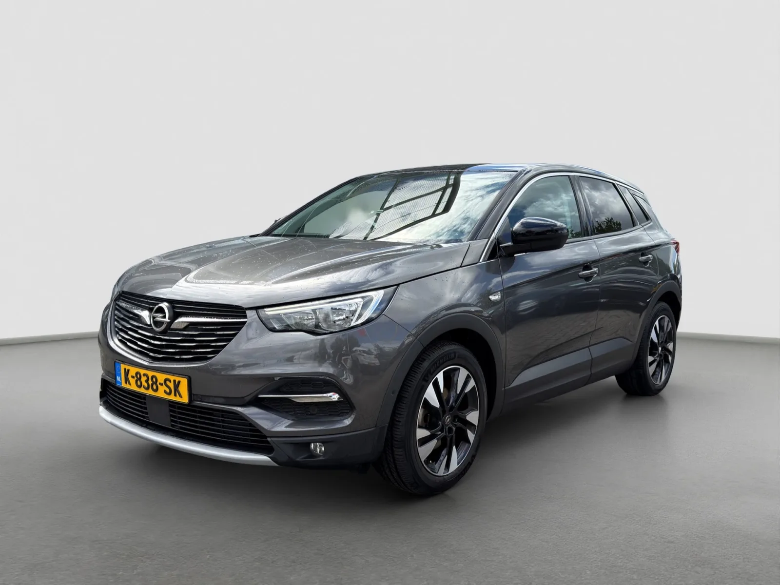 Opel Grandland X (2019) — foto 1