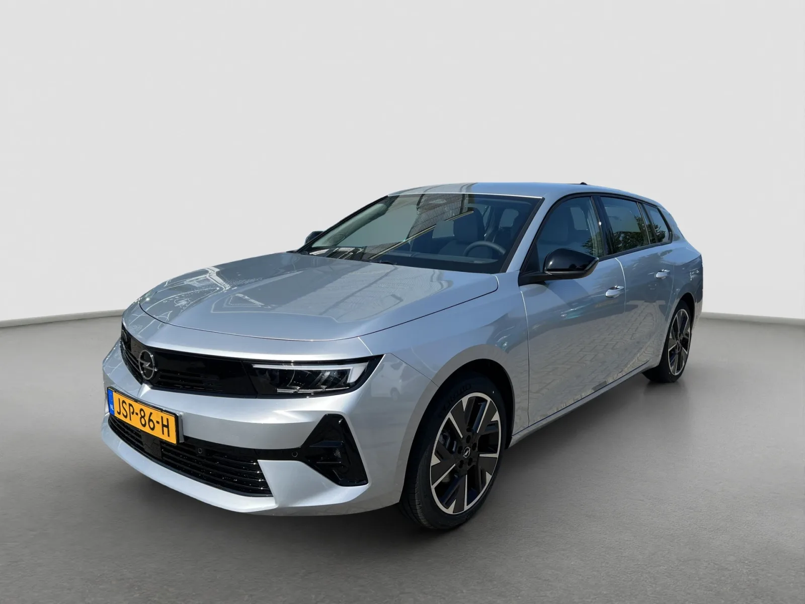 Opel Astra (2025) — foto 1