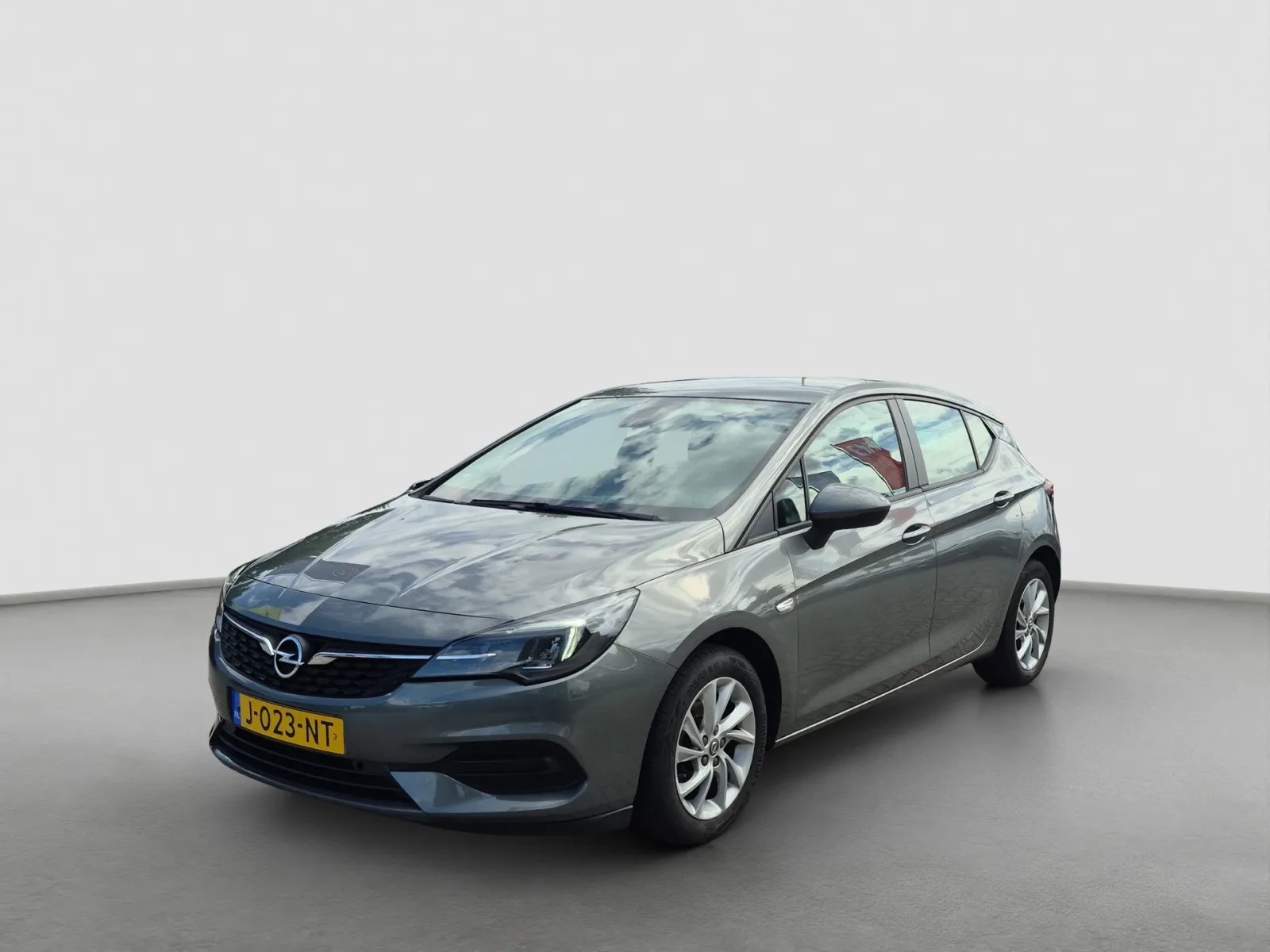 Opel Astra (2020) — foto 1