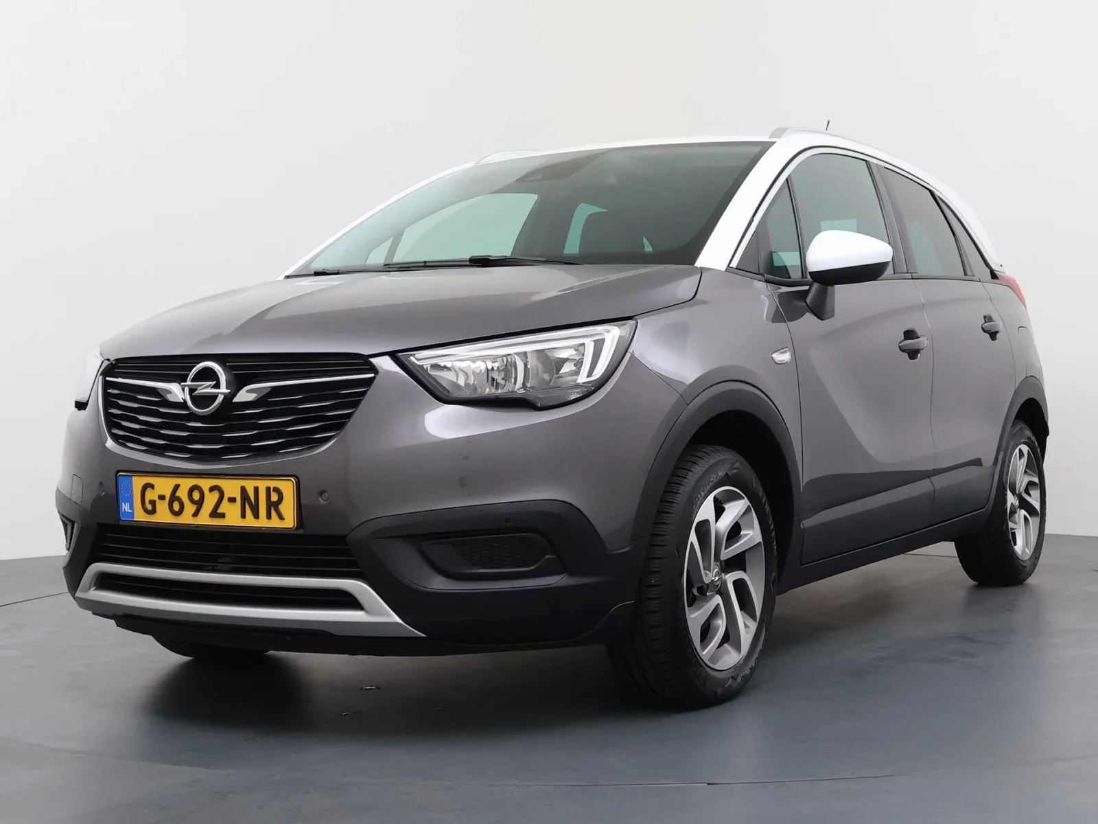 Opel Crossland X (2019) — foto 1