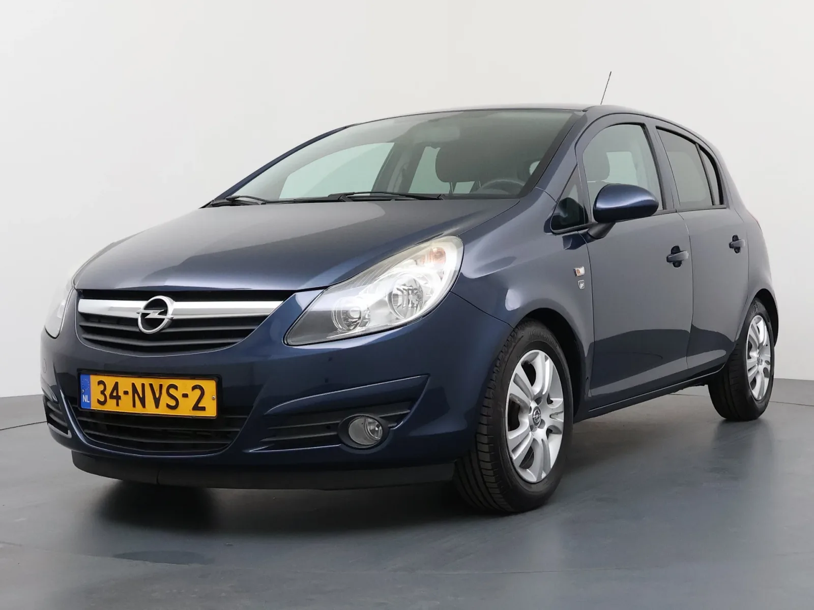 Opel Corsa (2010) — foto 1