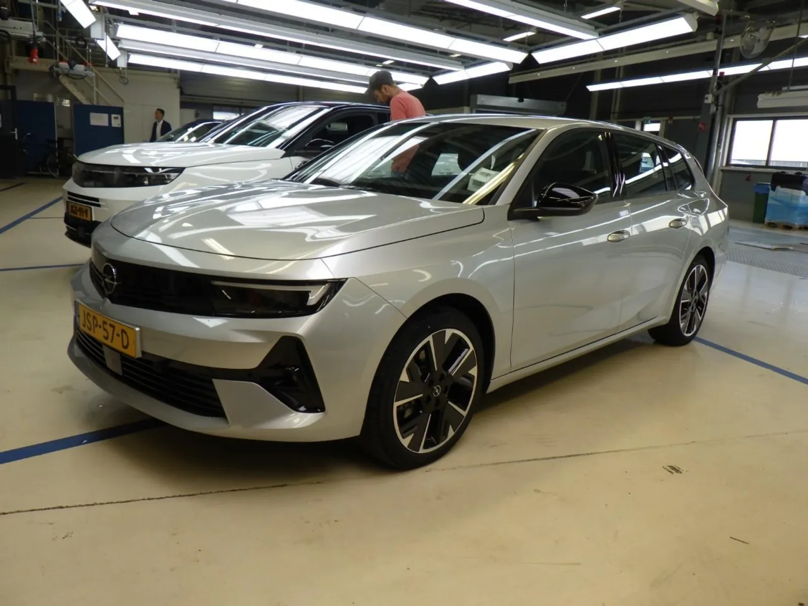 Opel Astra (2025) — foto 1