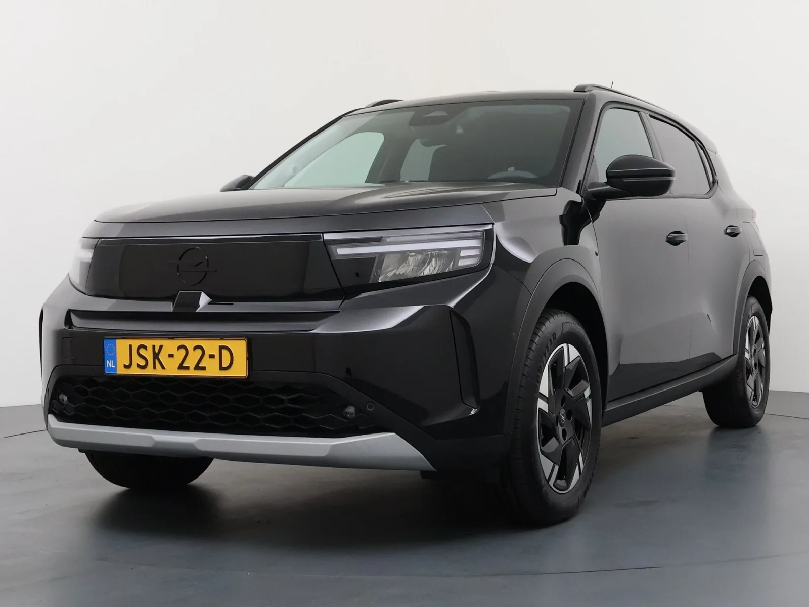Opel Frontera (2025) — foto 1