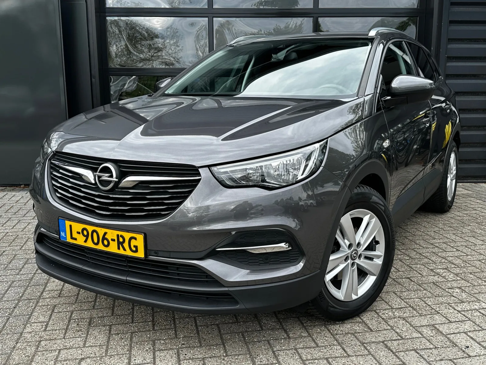 Opel Grandland X (2019) — foto 1