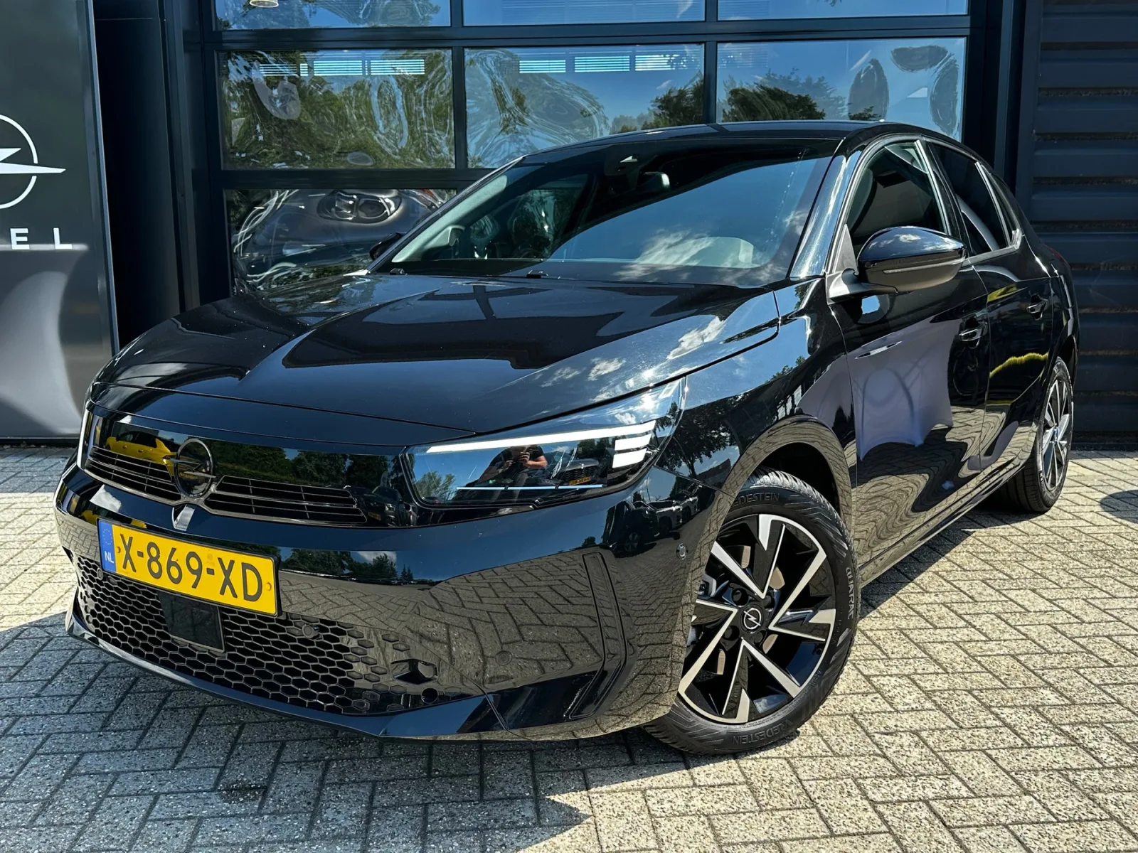 Opel Corsa (2024) — foto 1