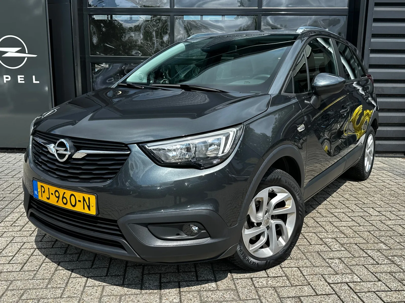 Opel Crossland X (2017) — foto 1
