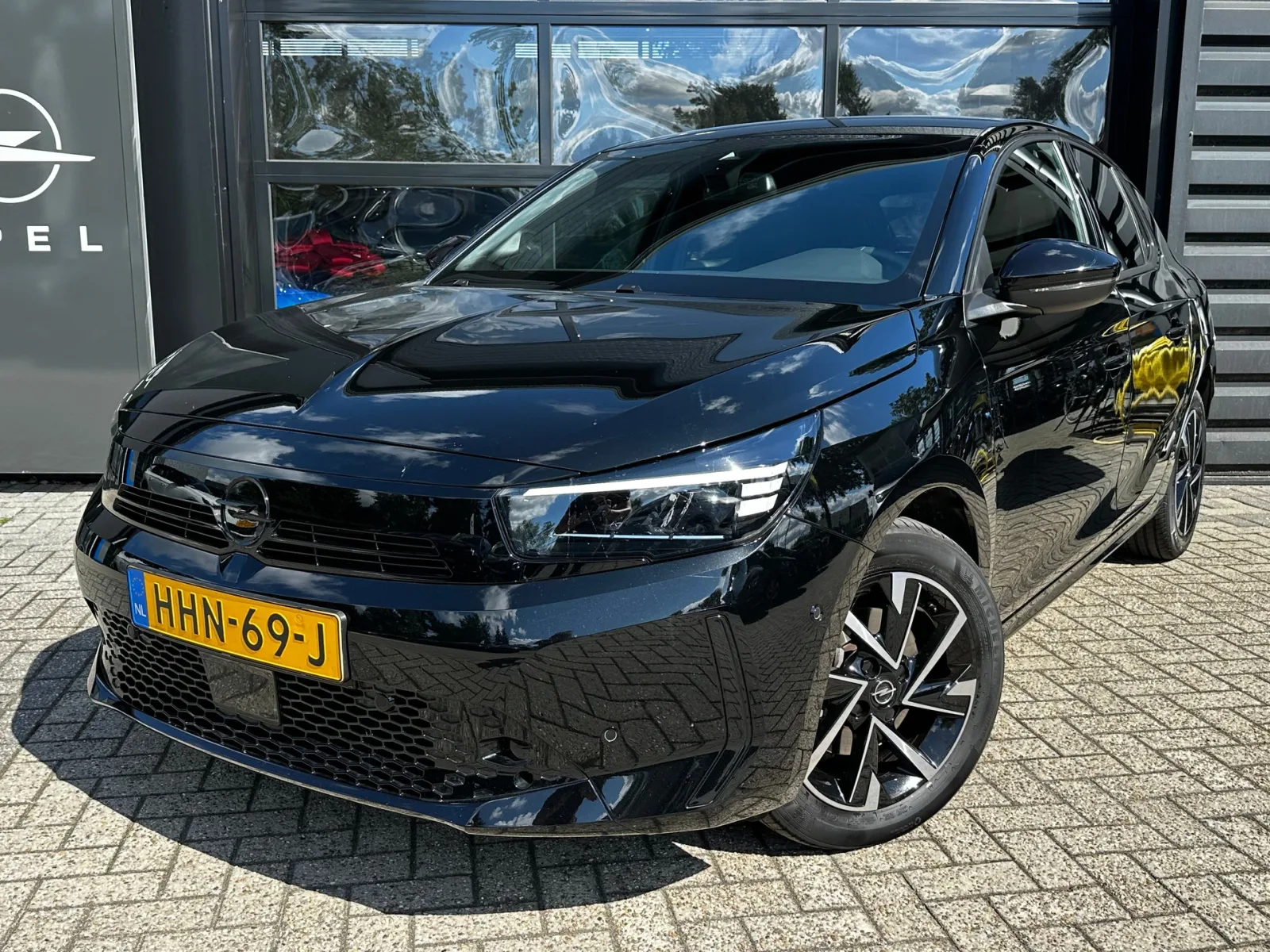 Opel Corsa (2025) — foto 1