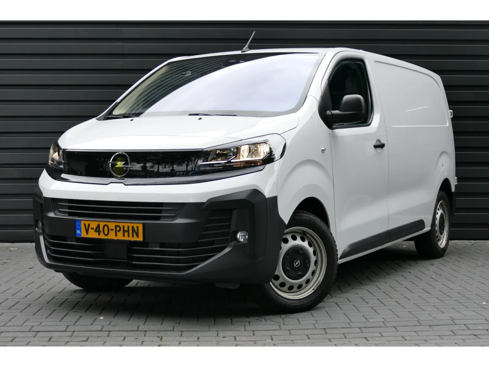 Opel Vivaro (2024) — foto 1
