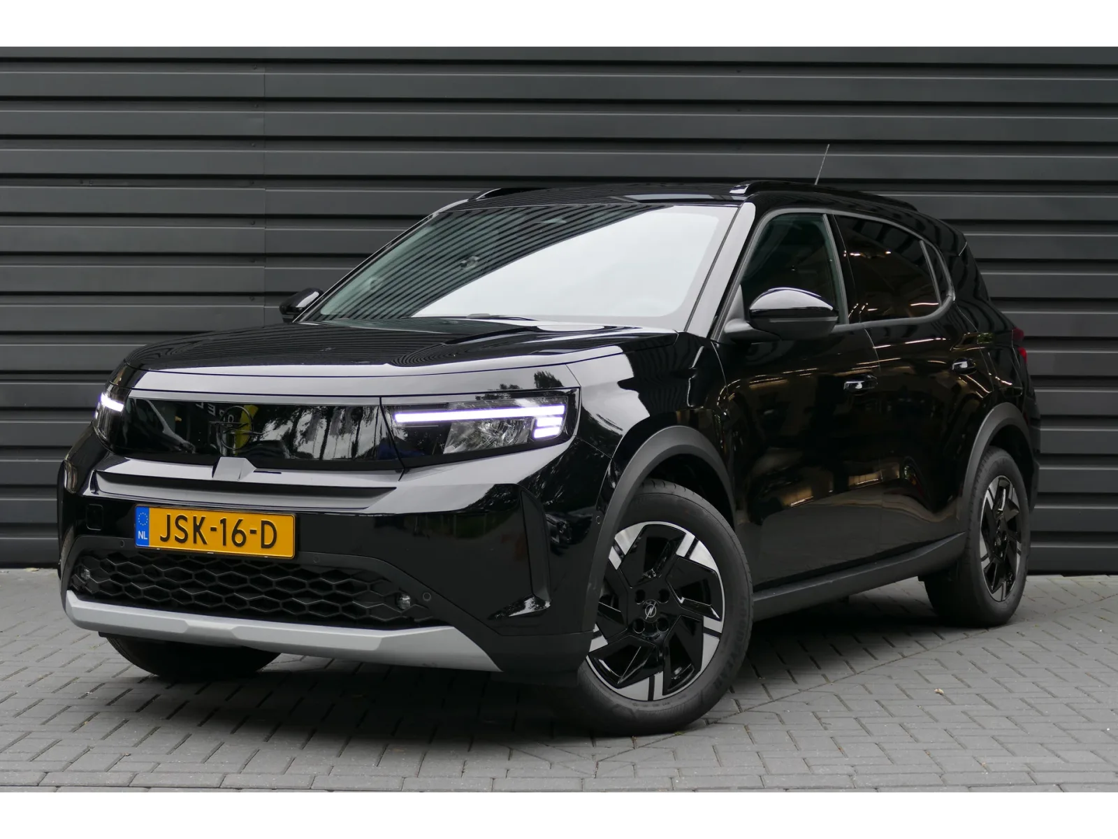 Opel Frontera (2025) — foto 1