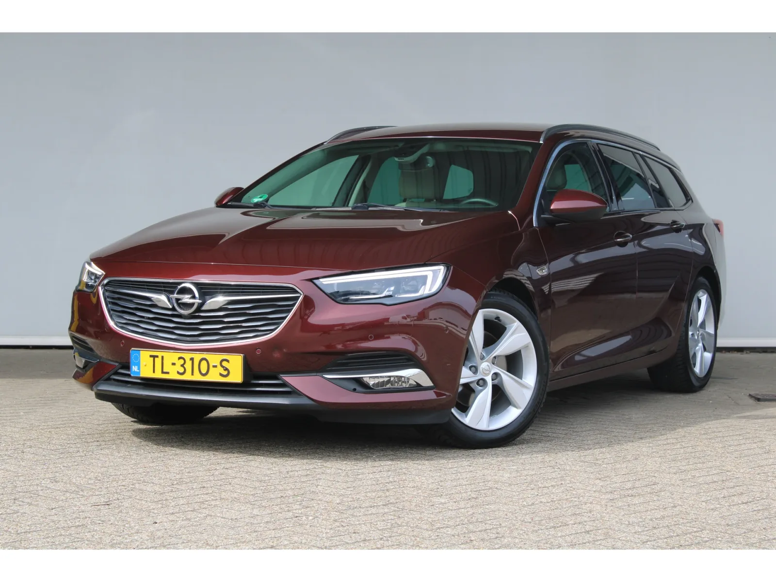 Opel Insignia Sports Tourer (2018) — foto 1