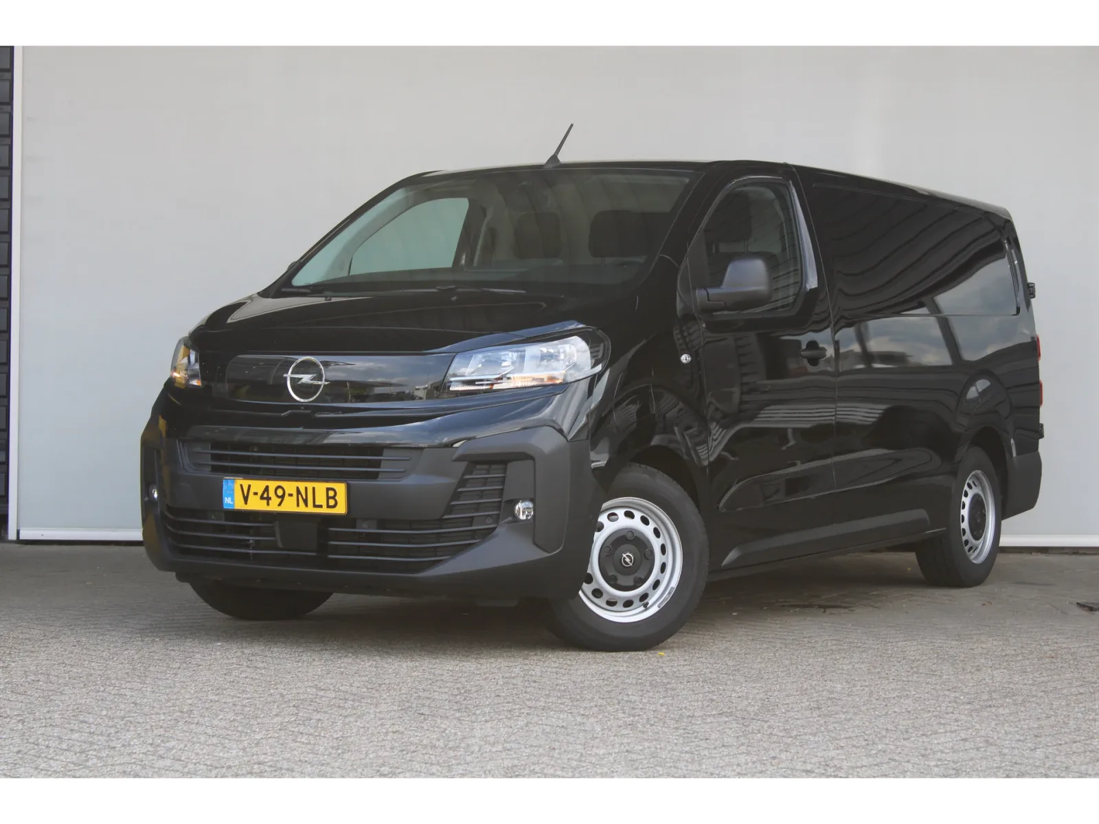 Opel Vivaro (2025) — foto 1